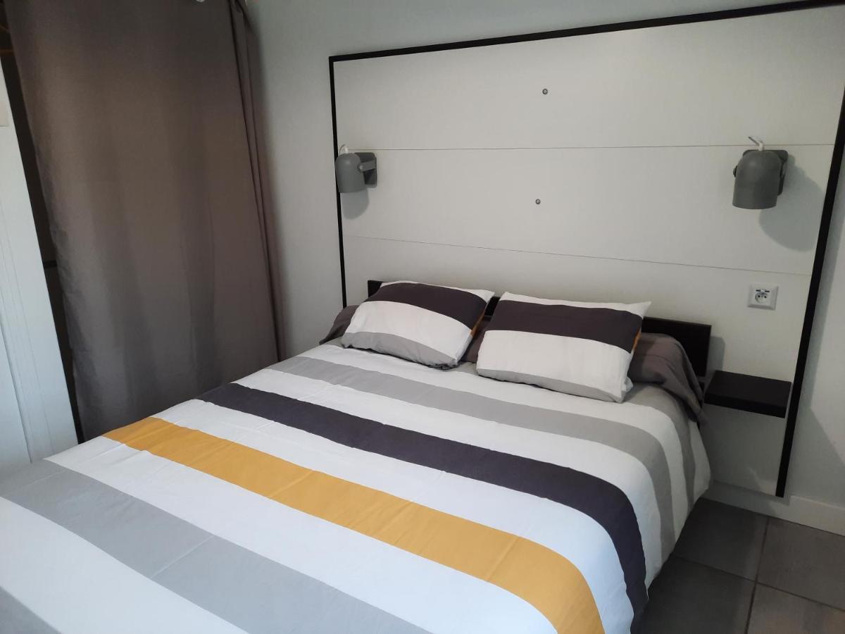 La Poterie - Appartement Avec Balcon Et Parking Prive Quimper Kültér fotó