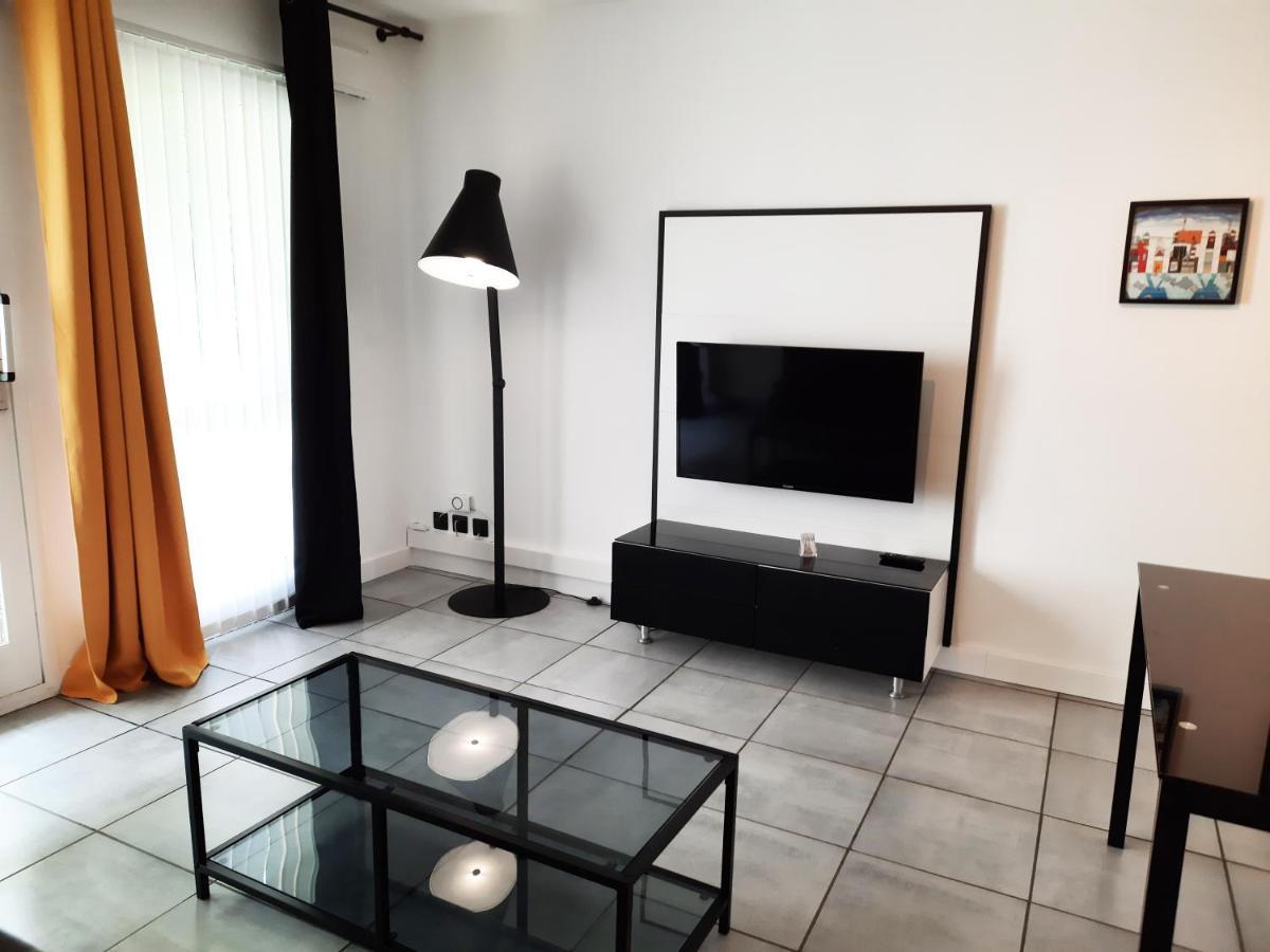 La Poterie - Appartement Avec Balcon Et Parking Prive Quimper Kültér fotó